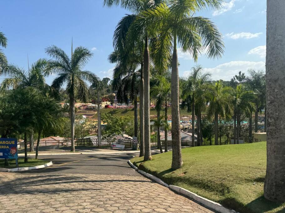 فيلا Casa Dentro Parque Aquatico Águas de Lindóia المظهر الخارجي الصورة